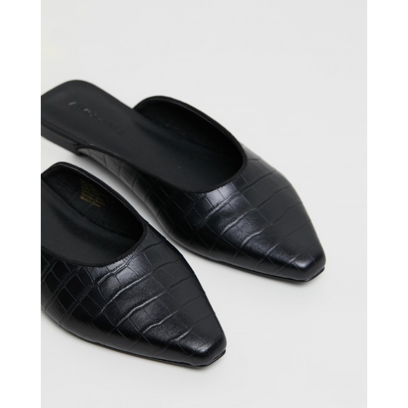 Corelli Leather Flats Black Croc by Atmos&Here