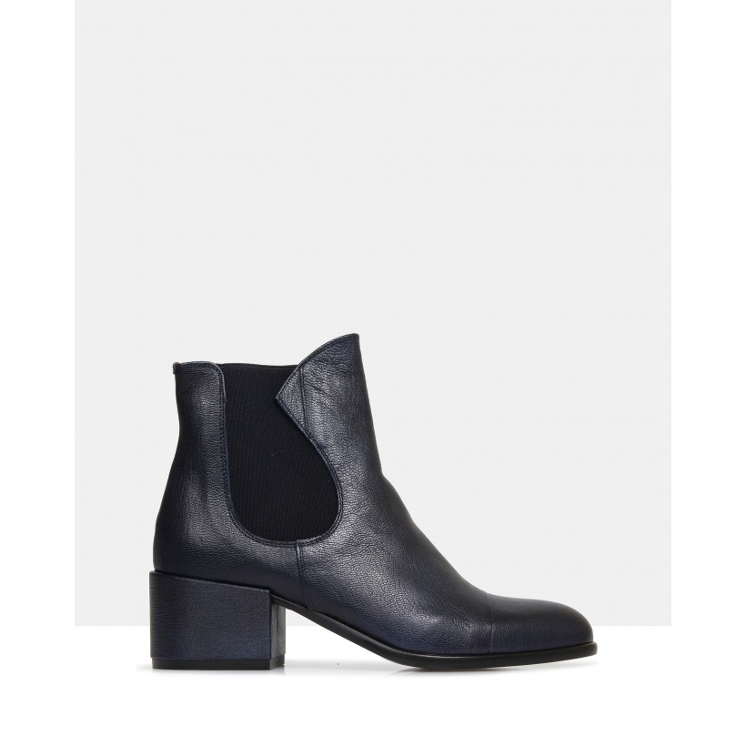 Windsor Ankle Boots Black by Beau Coops