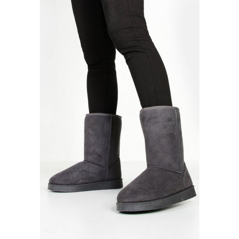 Short Cosy Boots in Grey