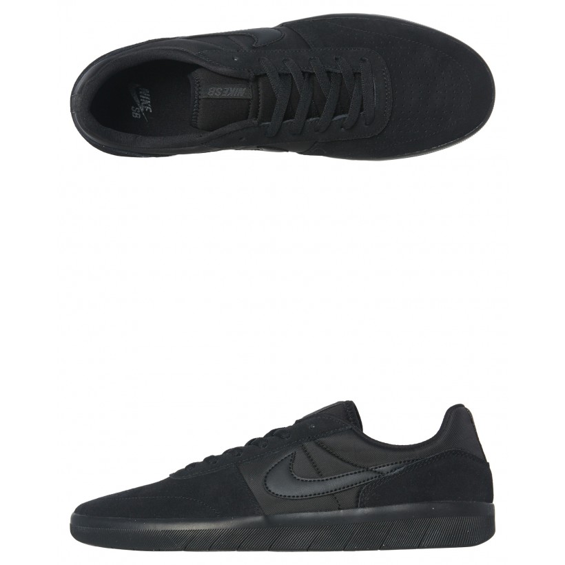Sb Team Classic Shoe Black Black By NIKE
