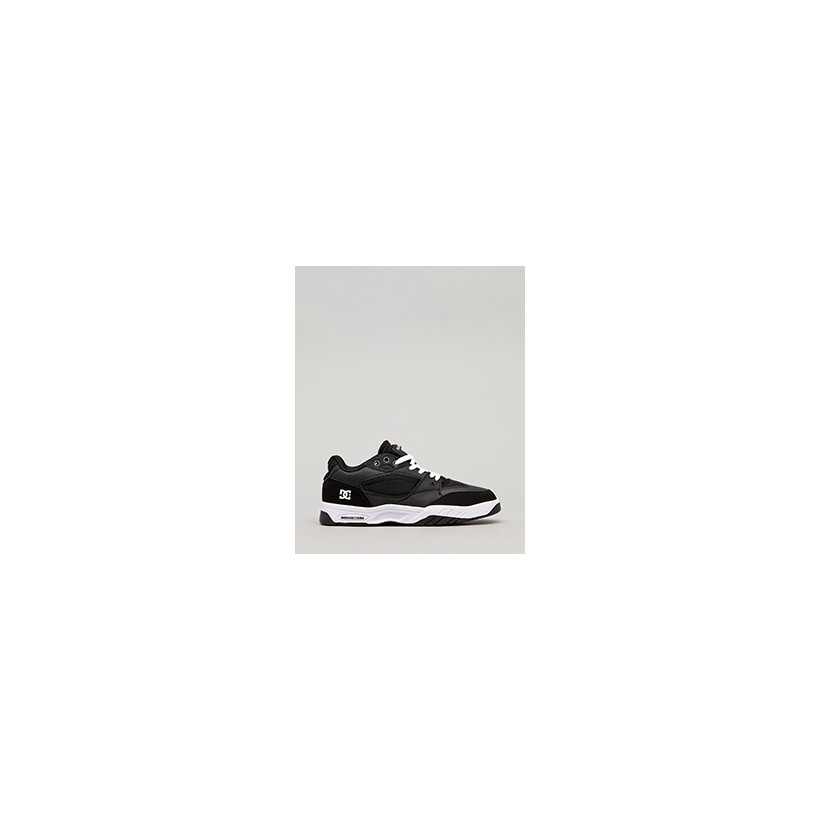 Maswell Shoes in "Black/Black/White"  by DC Shoes
