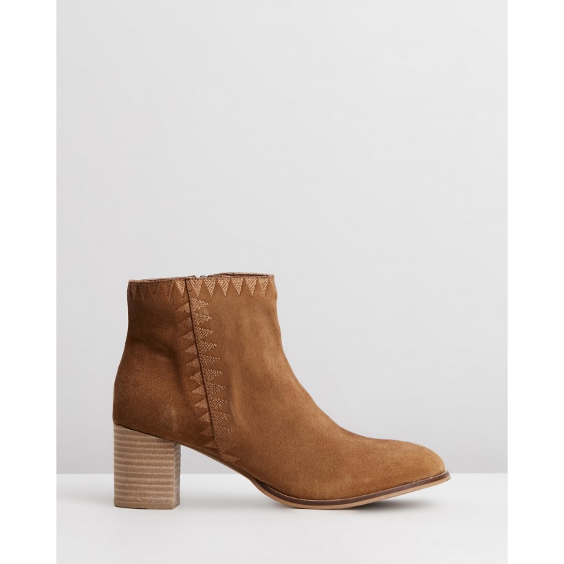 Dylan Boots Tan Suede by Human Premium
