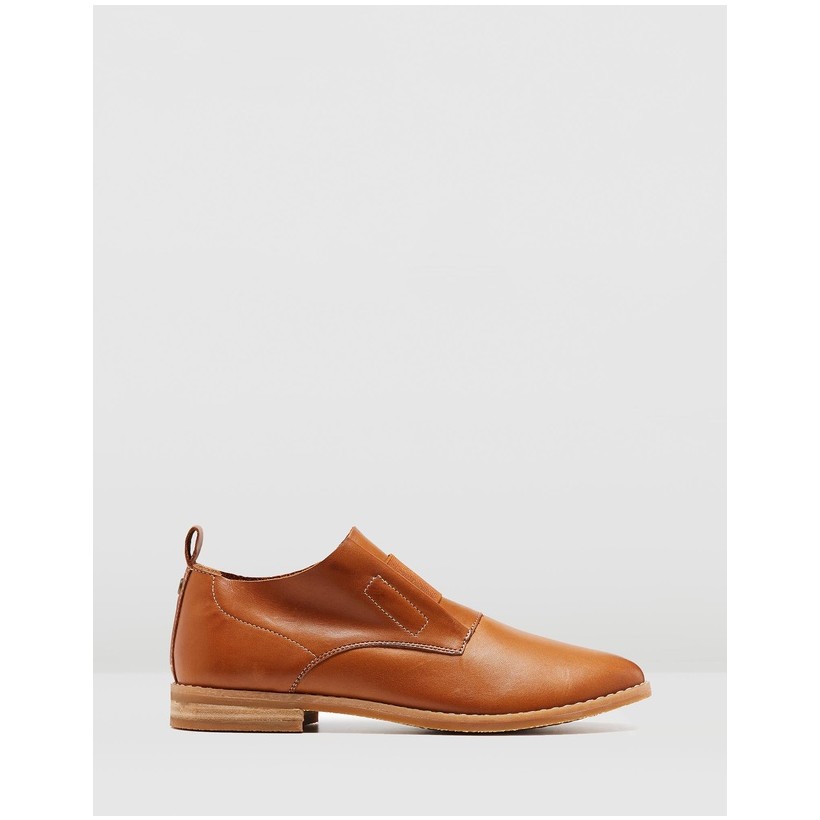 Annerly Clever Tan by Hush Puppies