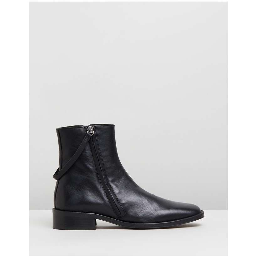 Aubrey Flat Leather Boots Black by Topshop