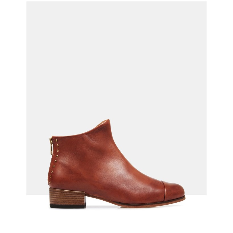 Beau5 Leather Ankle Boots Cognac by Beau Coops