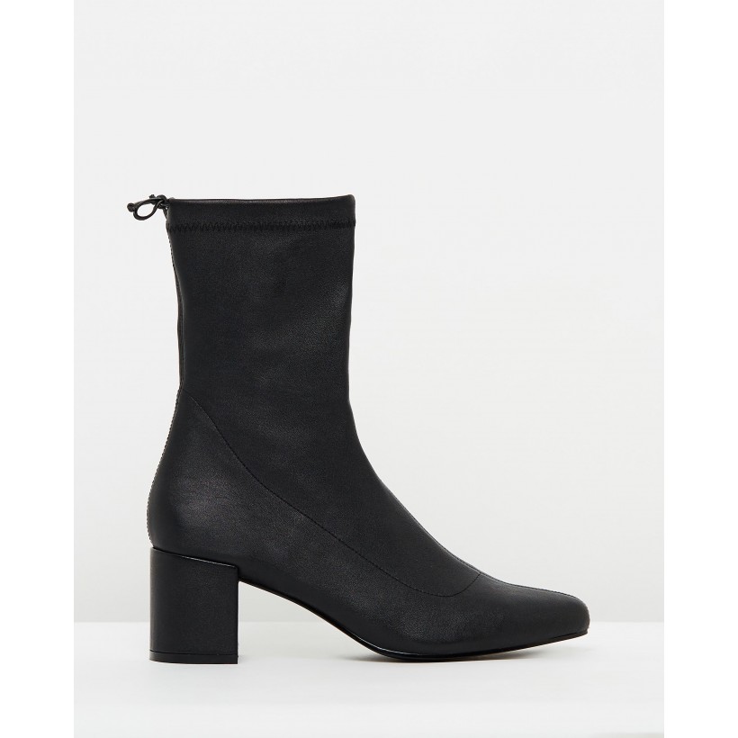 Belinda Ankle Boots Black Leather by Atmos&Here