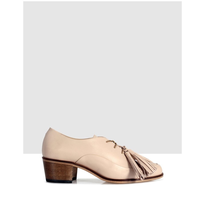 Bensley Court Shoes Beige by Beau Coops