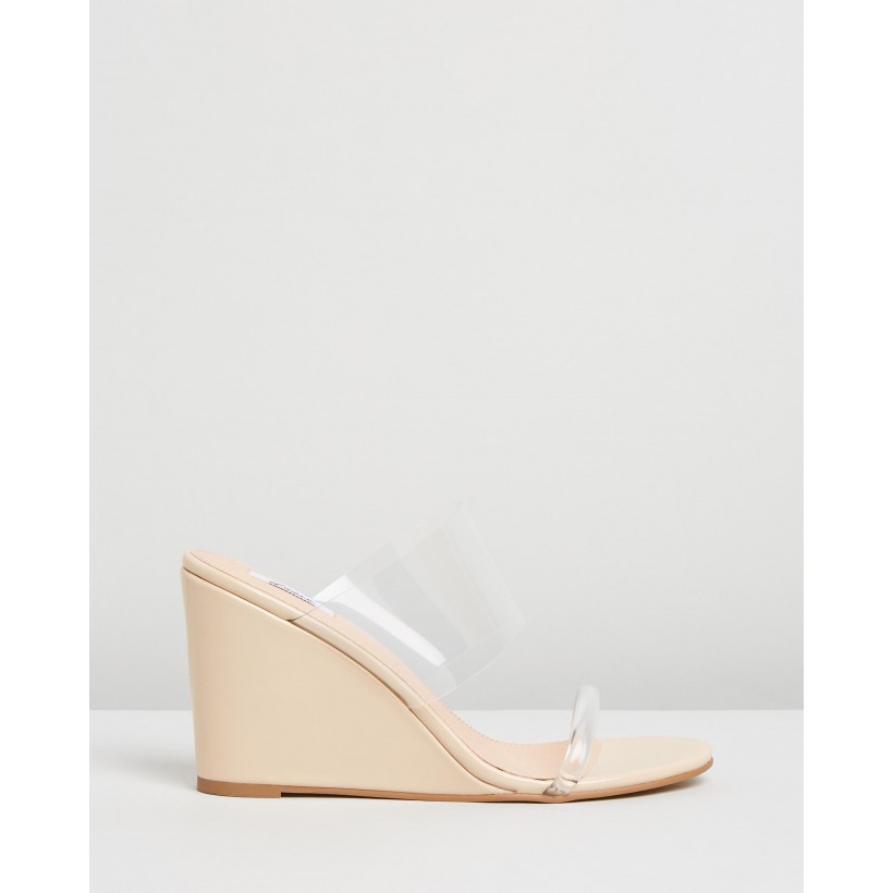 Chelly Wedges Nude Patent by Dazie