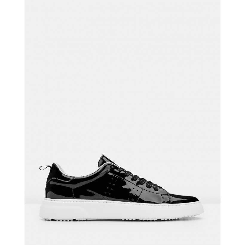 Dover Sneakers Black by Aquila