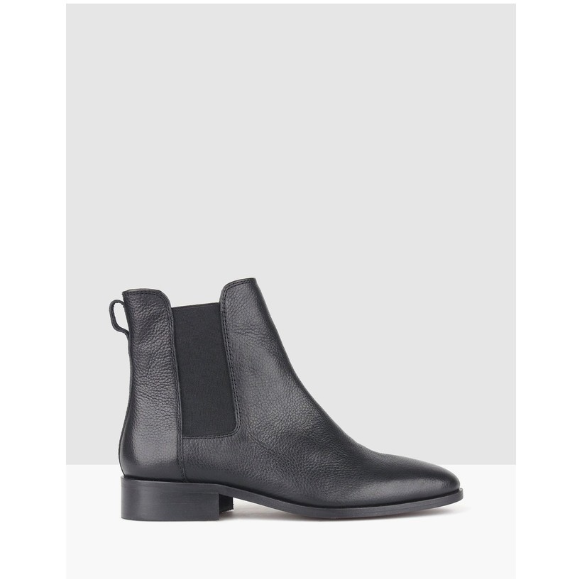 Dusty Leather Chelsea Boots Black by Betts