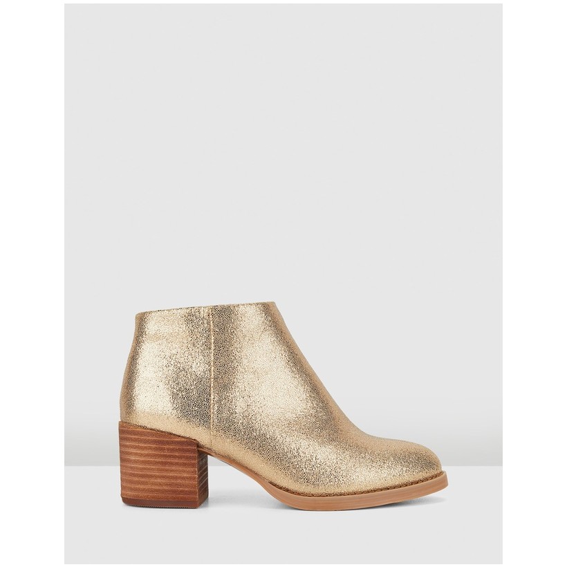 Elizabeth Rolled Gold by Hush Puppies