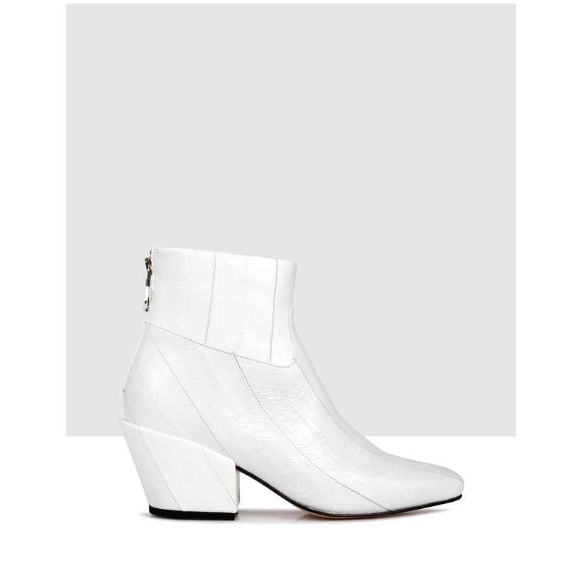 Felix Ankle Boots White by Beau Coops
