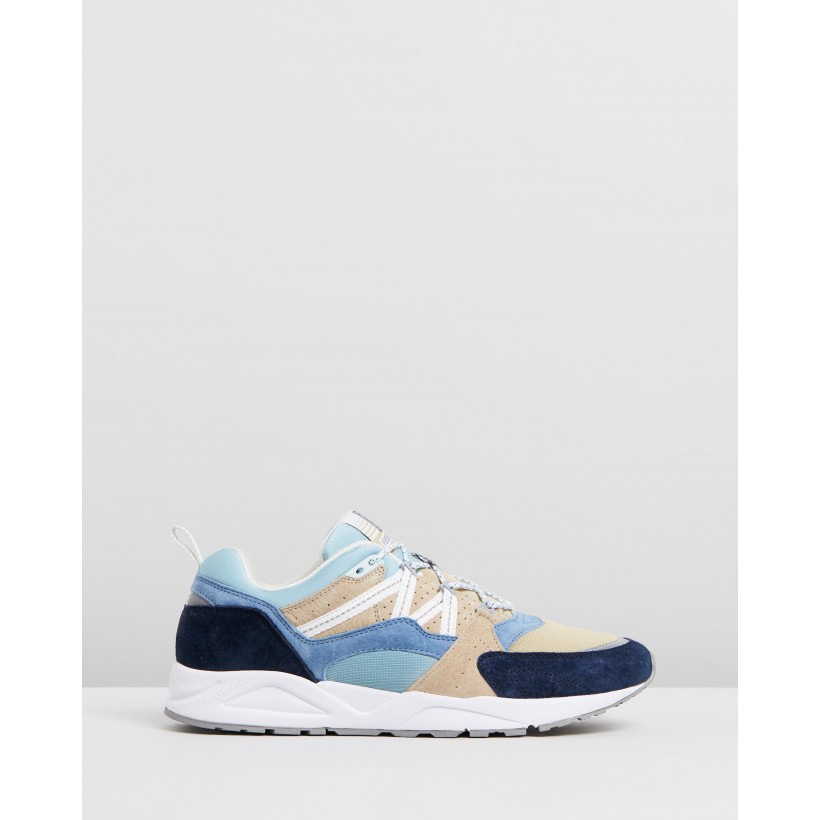 Fusion 2.0 Moonlight Blue & Pale Olive Green by Karhu