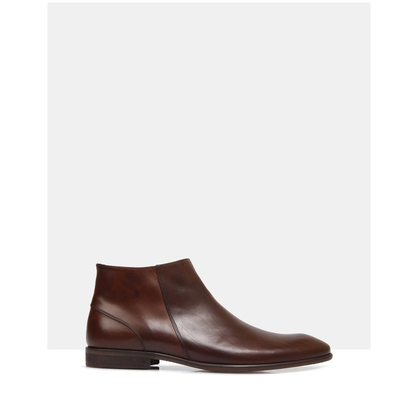 Gareth Ankle Boots Brown by Brando