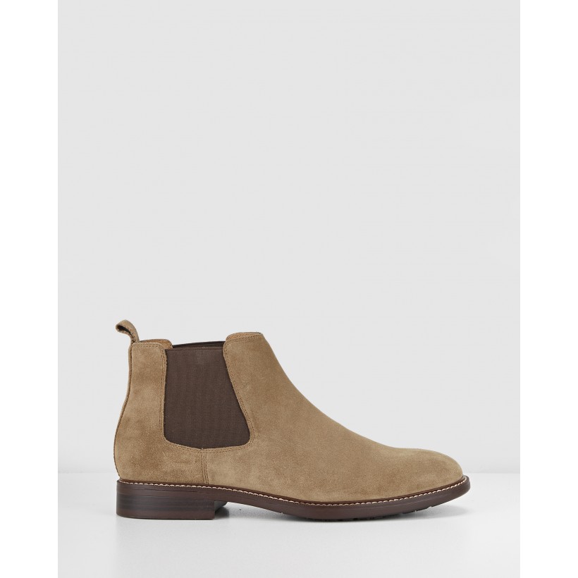 Hanger Taupe Suede by Hush Puppies