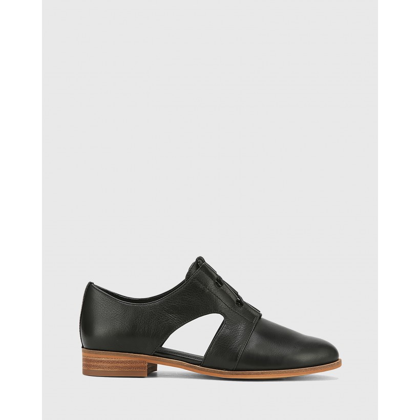 Harrie Leather Cut Out Brogues Black by Wittner