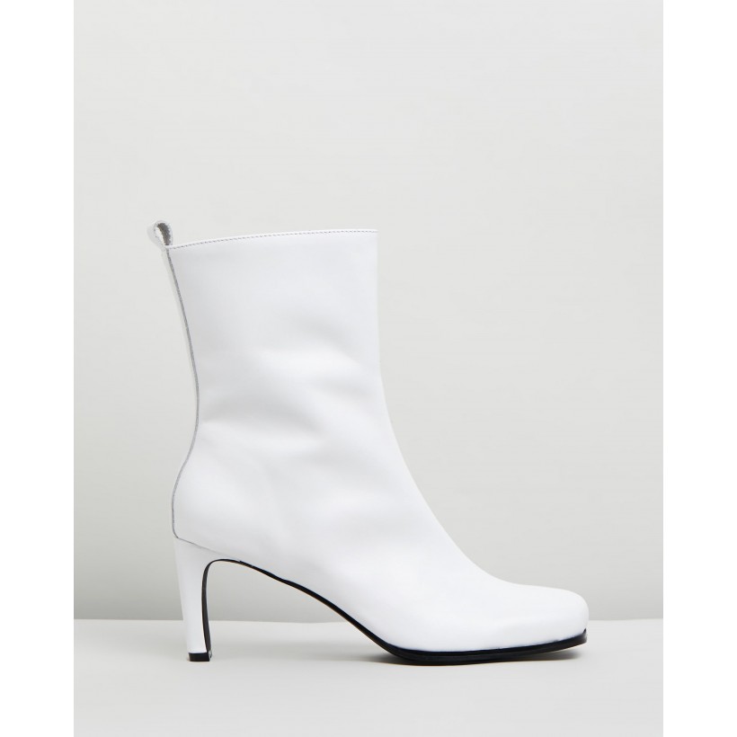 Jeanne Leather Ankle Boots White by Atmos&Here