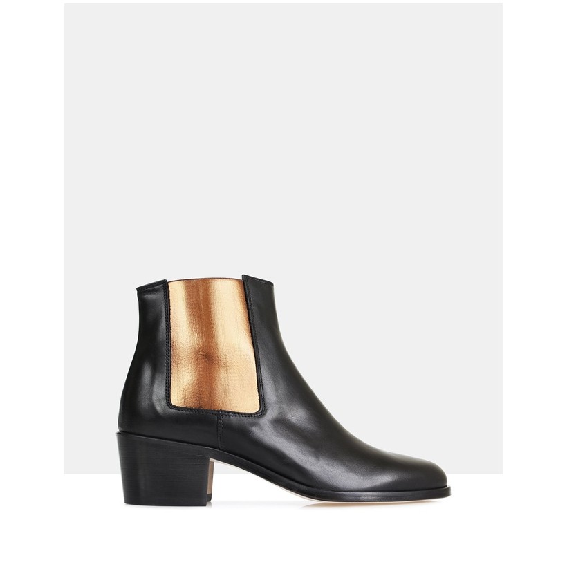 Jerry Leather Chelsea Boots Black by Beau Coops