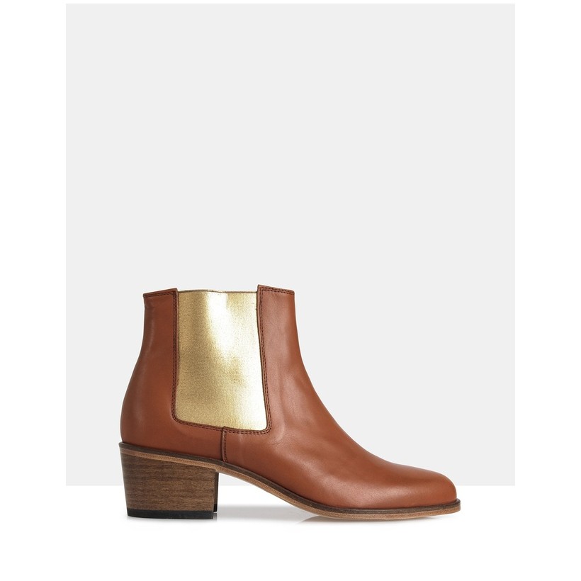 Jerry Leather Chelsea Boots Tan by Beau Coops