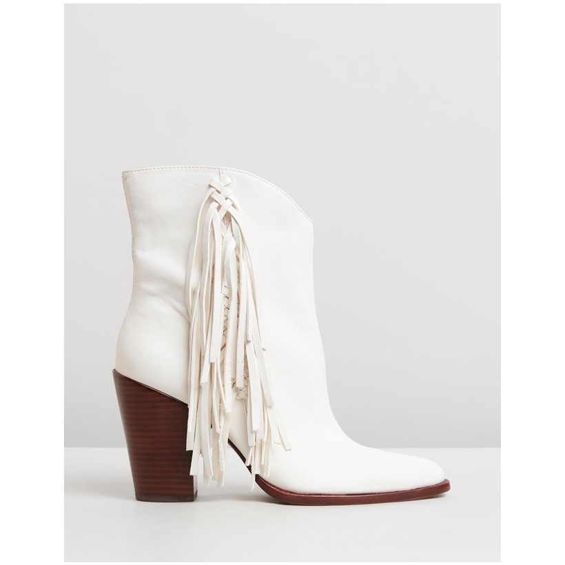 Kendel Off White Leather by Dolce Vita