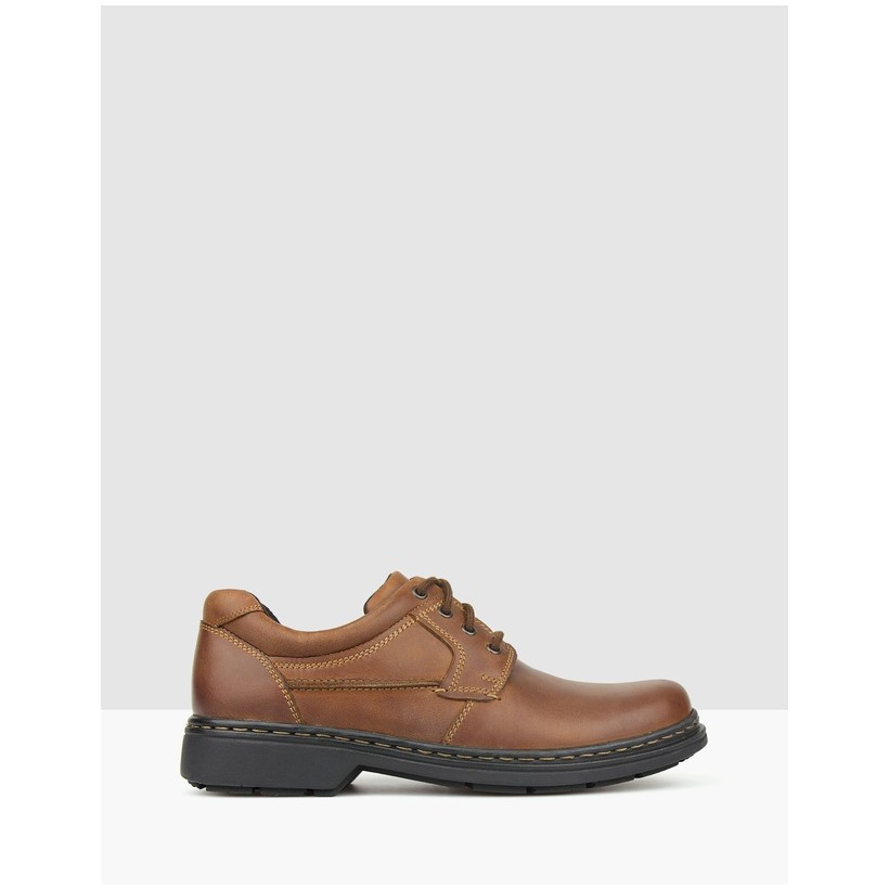 Larry Leather Lace-Up Shoes Chestnut by Airflex