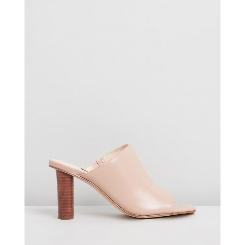Liza Mules Light Natural Leather by Nine West