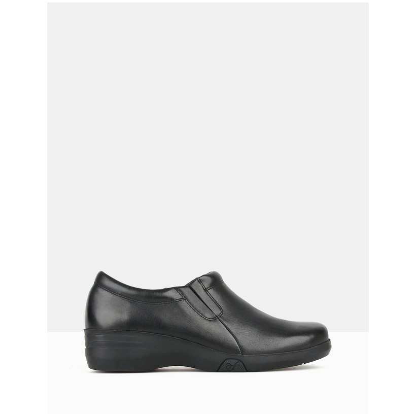 Maestro Career Shoes Black by Airflex