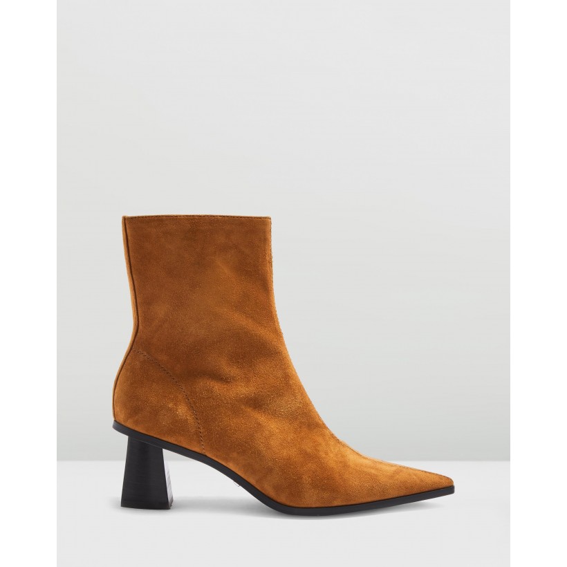 Maile Point Boots Tan by Topshop