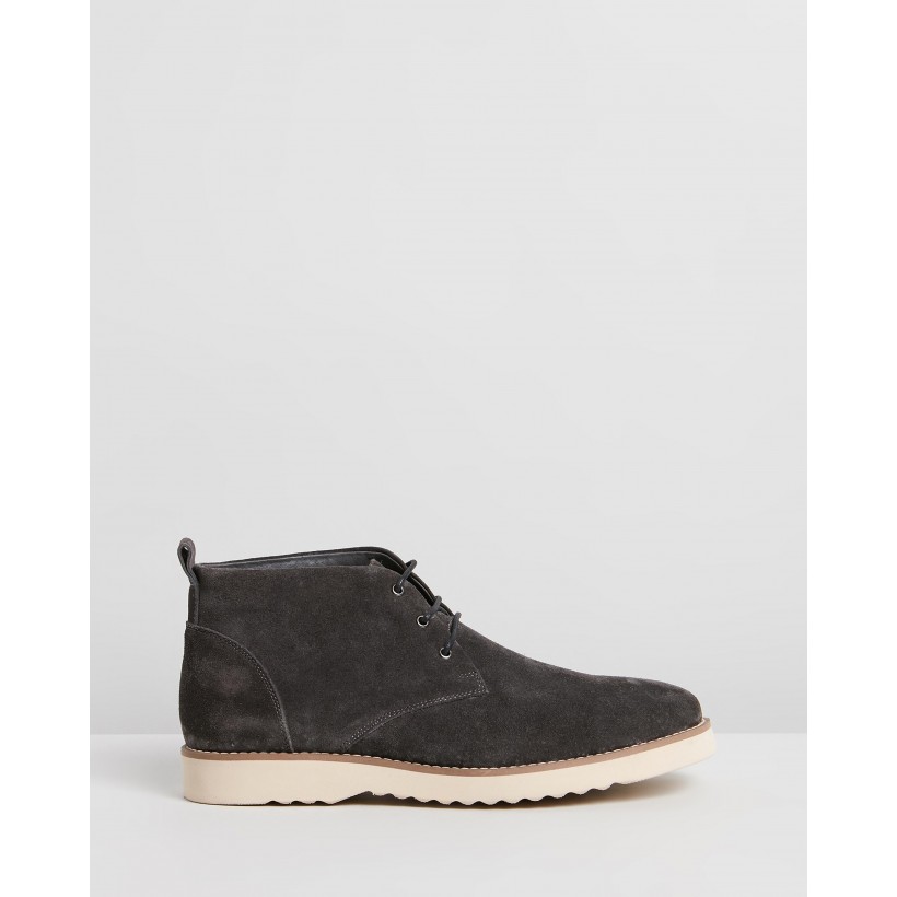 Maitland Suede Chukka Boots Charcoal by Double Oak Mills