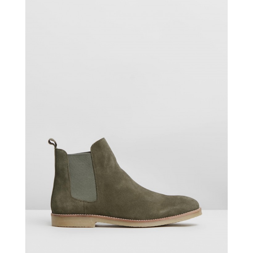 Malmo Suede Gusset Boots Moss by Staple Superior