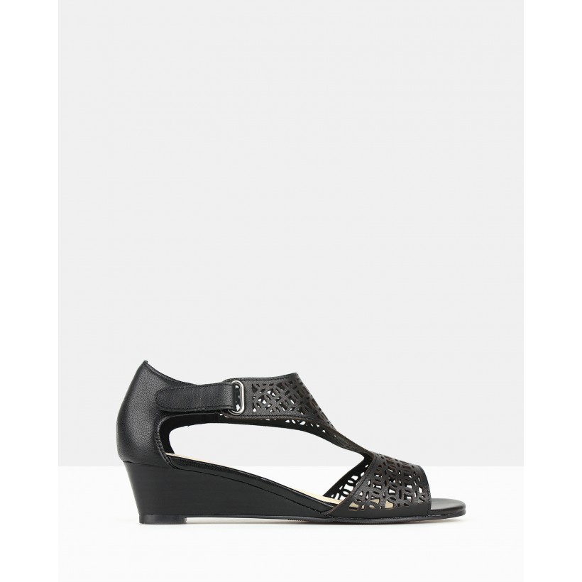 Moscow Wedge Sandals Black by Airflex
