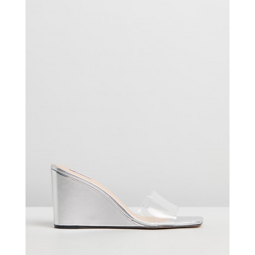Ollie Wedges Silver & Clear by Dazie