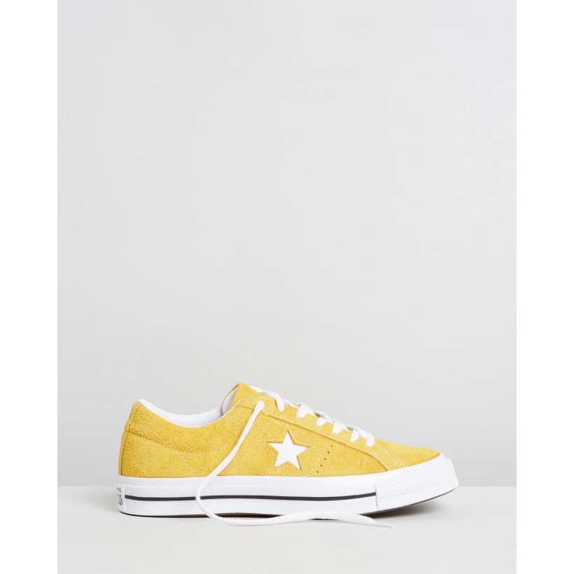One Star Vintage Suede Low-Tops - Unisex Gold Dart, White & Black by Converse