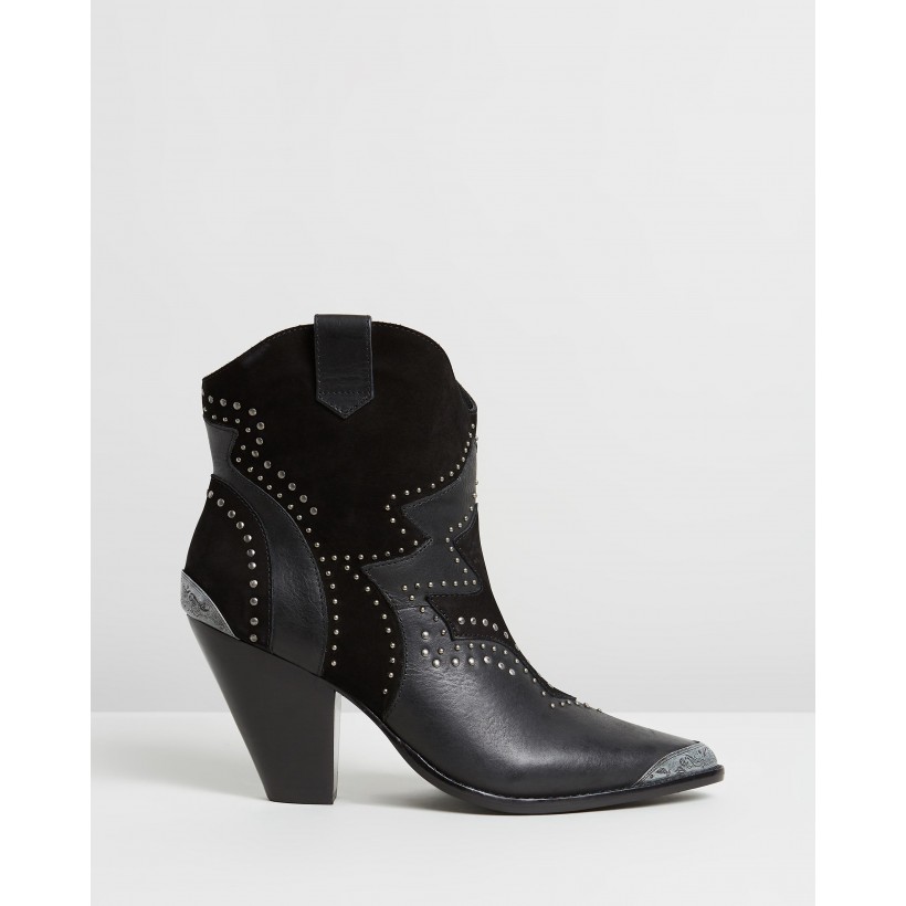 Outback Ankle Boots Solid Black by Camilla