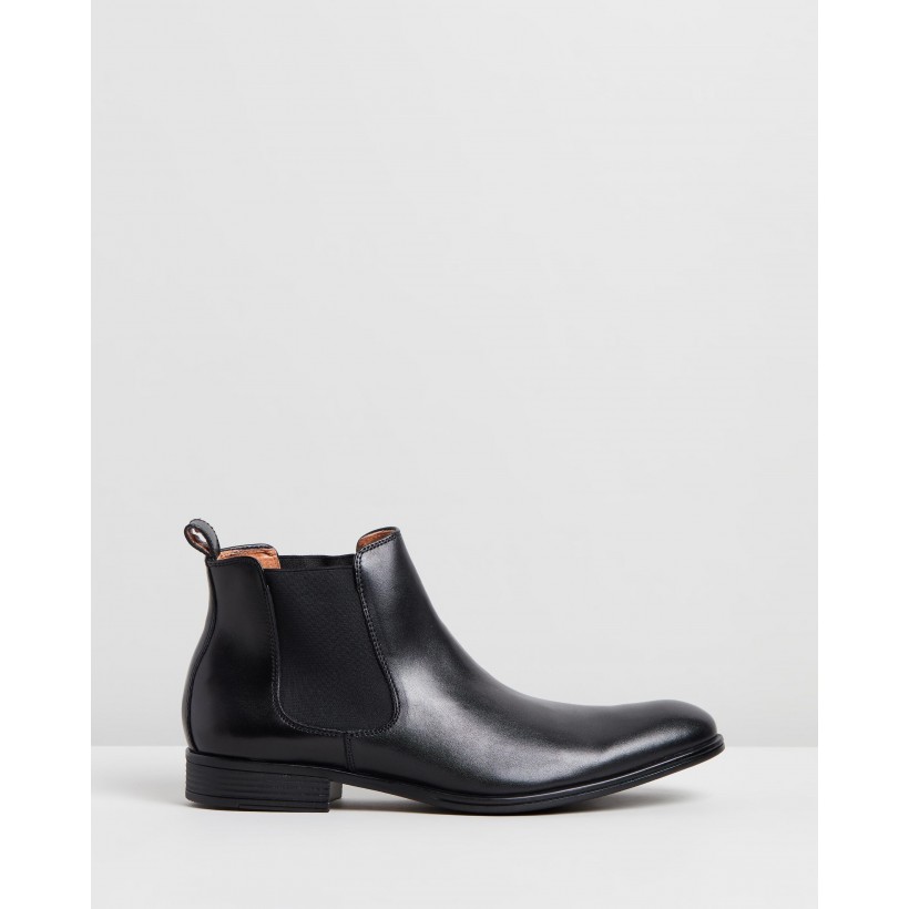 Pace Performance Chelsea Boots Black by Jeff Banks