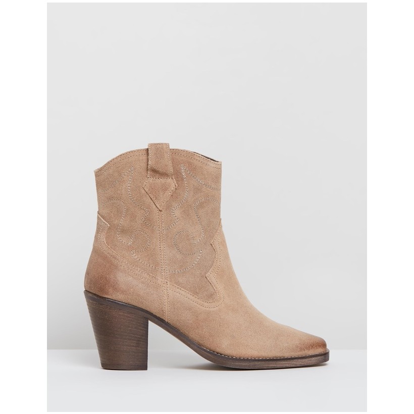 Ringo Cowboy Boots Taupe Suede by Atmos&Here