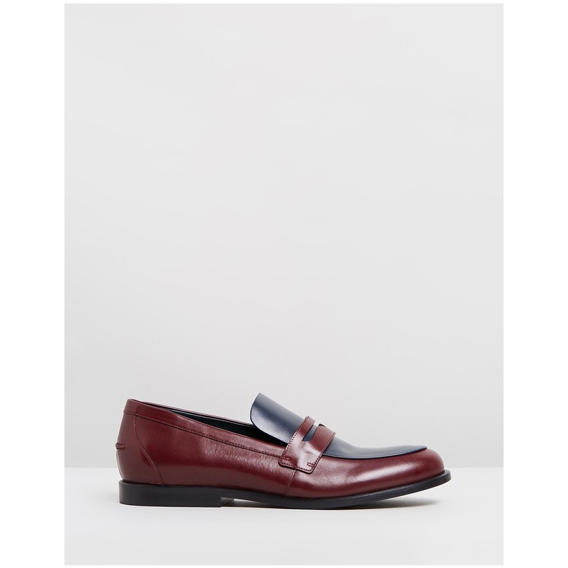 Round Toe Loafers Dark Red & Navy by Mulberry