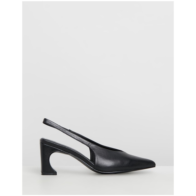 Sculpted Pumps Black by Jaggar The Label