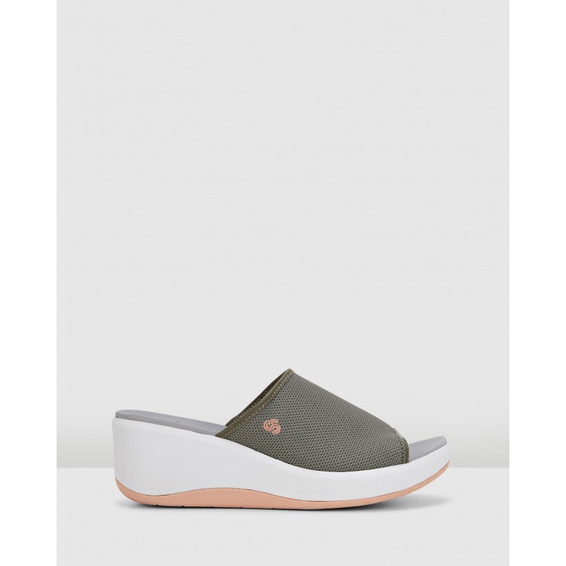Step Cali Bay Dusty Olive by Clarks