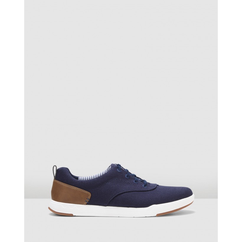 Step Isle Crew Navy Canvas by Clarks
