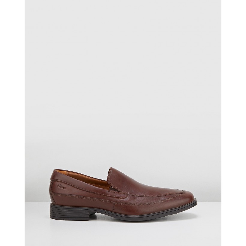 Tilden Free Brown Leather by Clarks