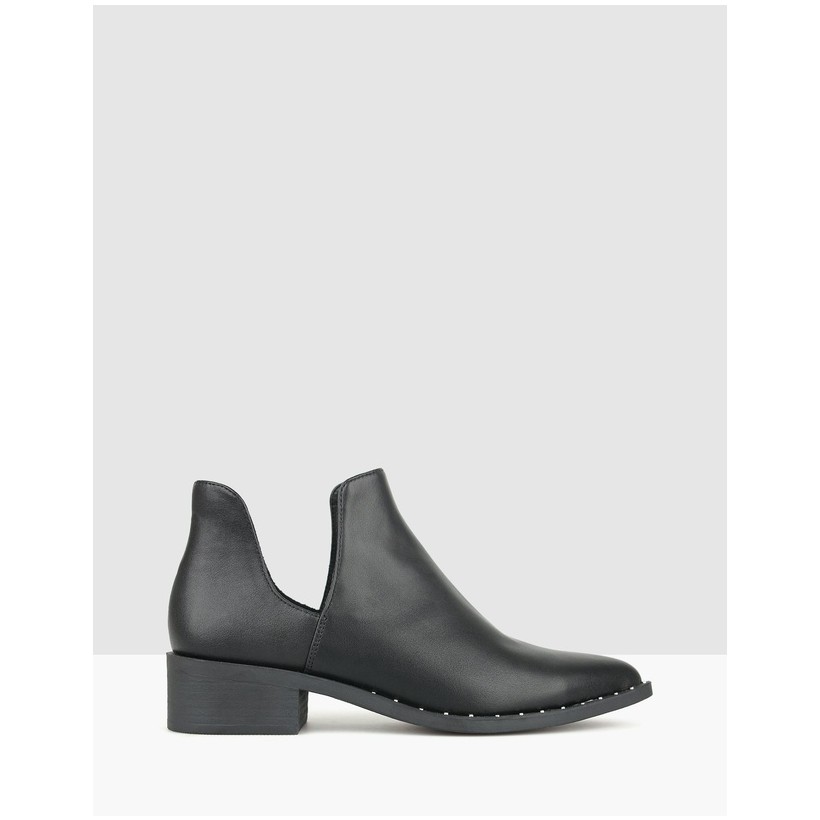 Trace Studded Rand Boots Black by Betts