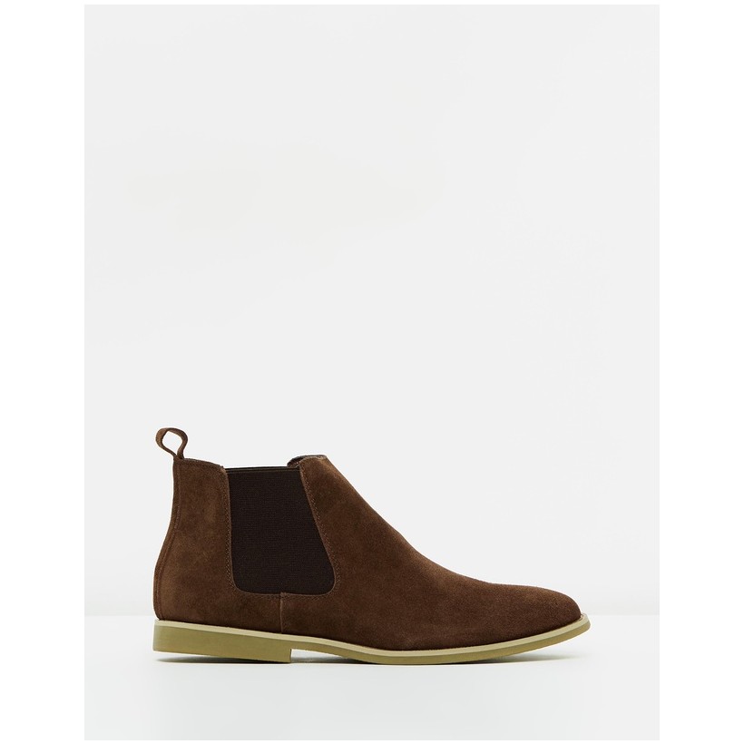 Venturi Suede Gusset Boots Chocolate by Staple Superior