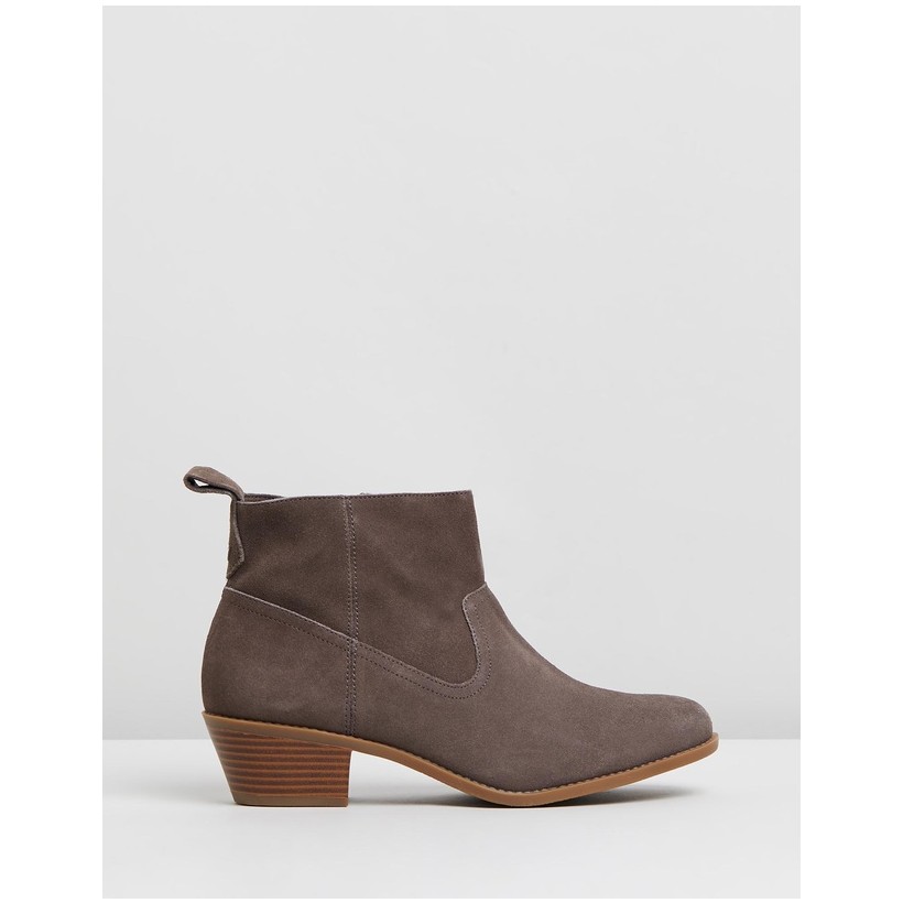 Vera Boots Greige by Vionic