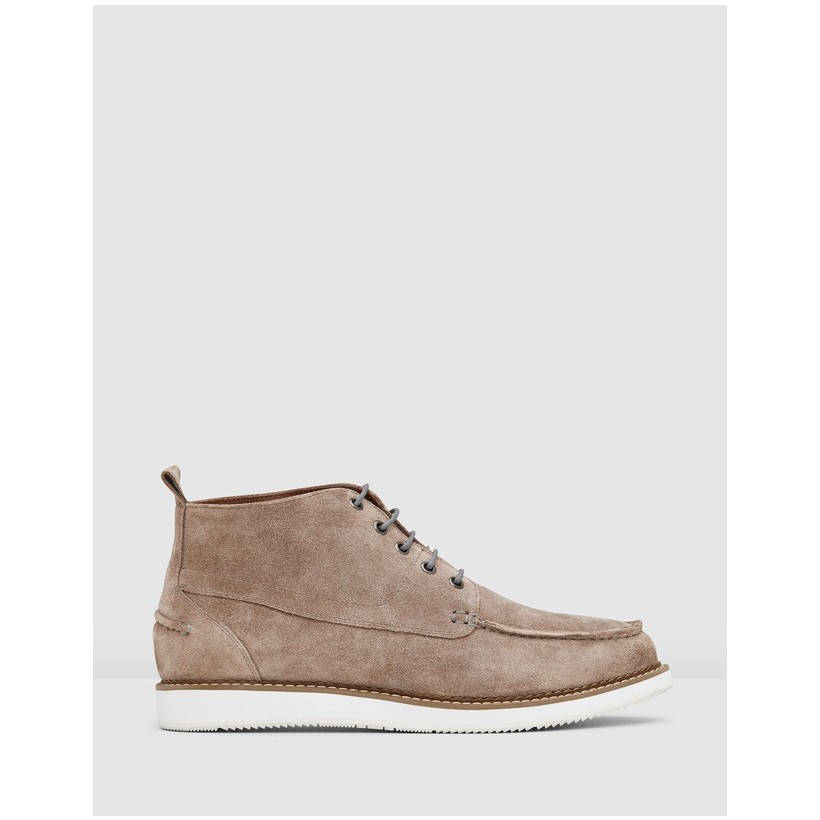 Vienna Desert Boots Dust by Aq By Aquila