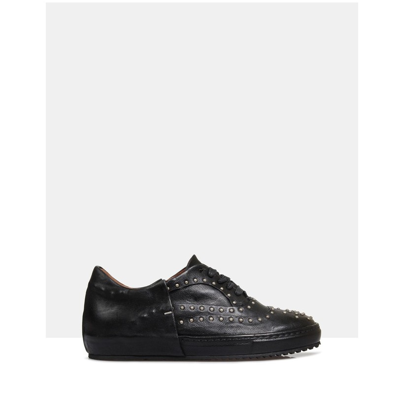 Vivian Leather Sneakers Black by Sempre Di