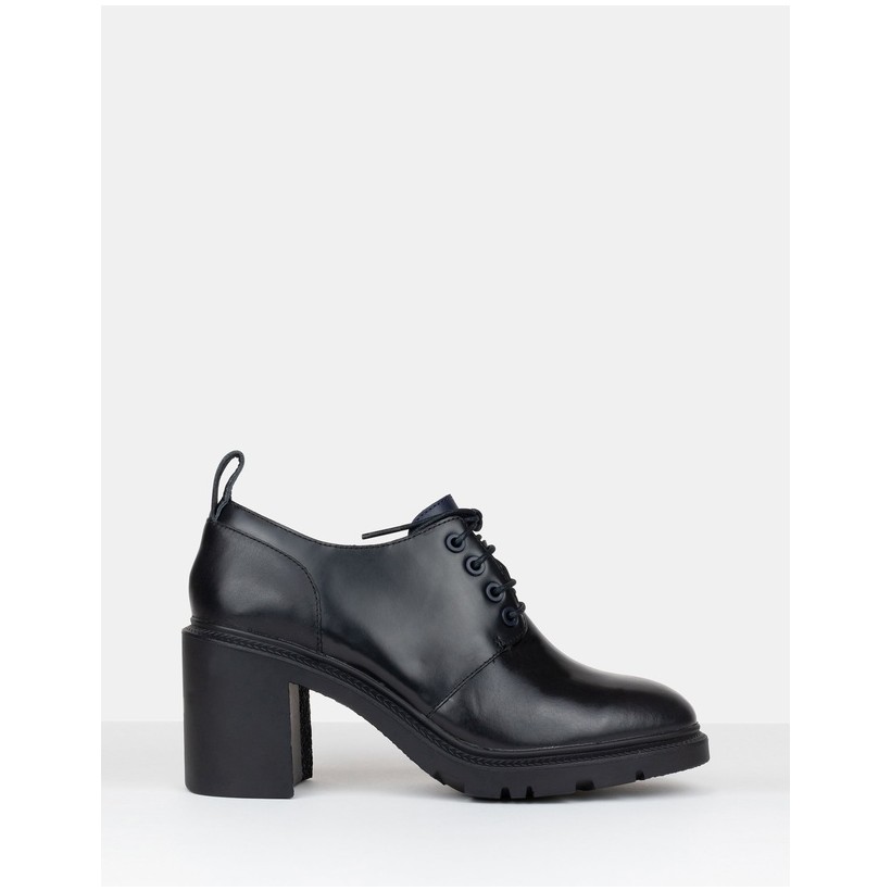 Whitnee Black by Camper