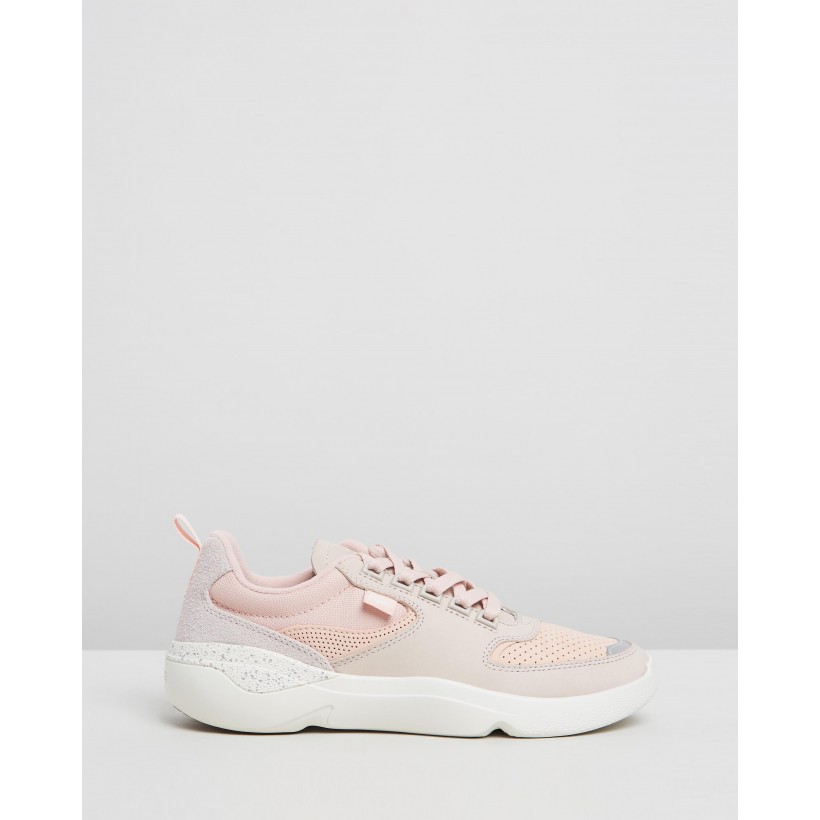 Wildcard 319 3 Sneakers - Women's Natural & Off-White by Lacoste