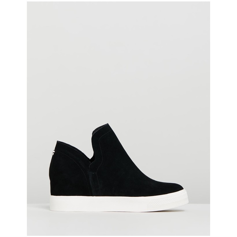 Wrangle Black Suede by Steve Madden