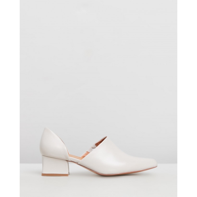 Cutout Loafers Cream by Jaggar The Label